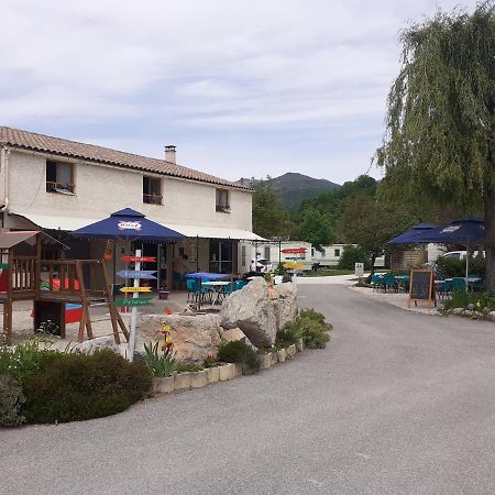 Camping Les Lavandes, カステラーヌ エクステリア 写真