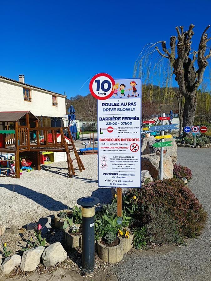 Camping Les Lavandes, カステラーヌ エクステリア 写真
