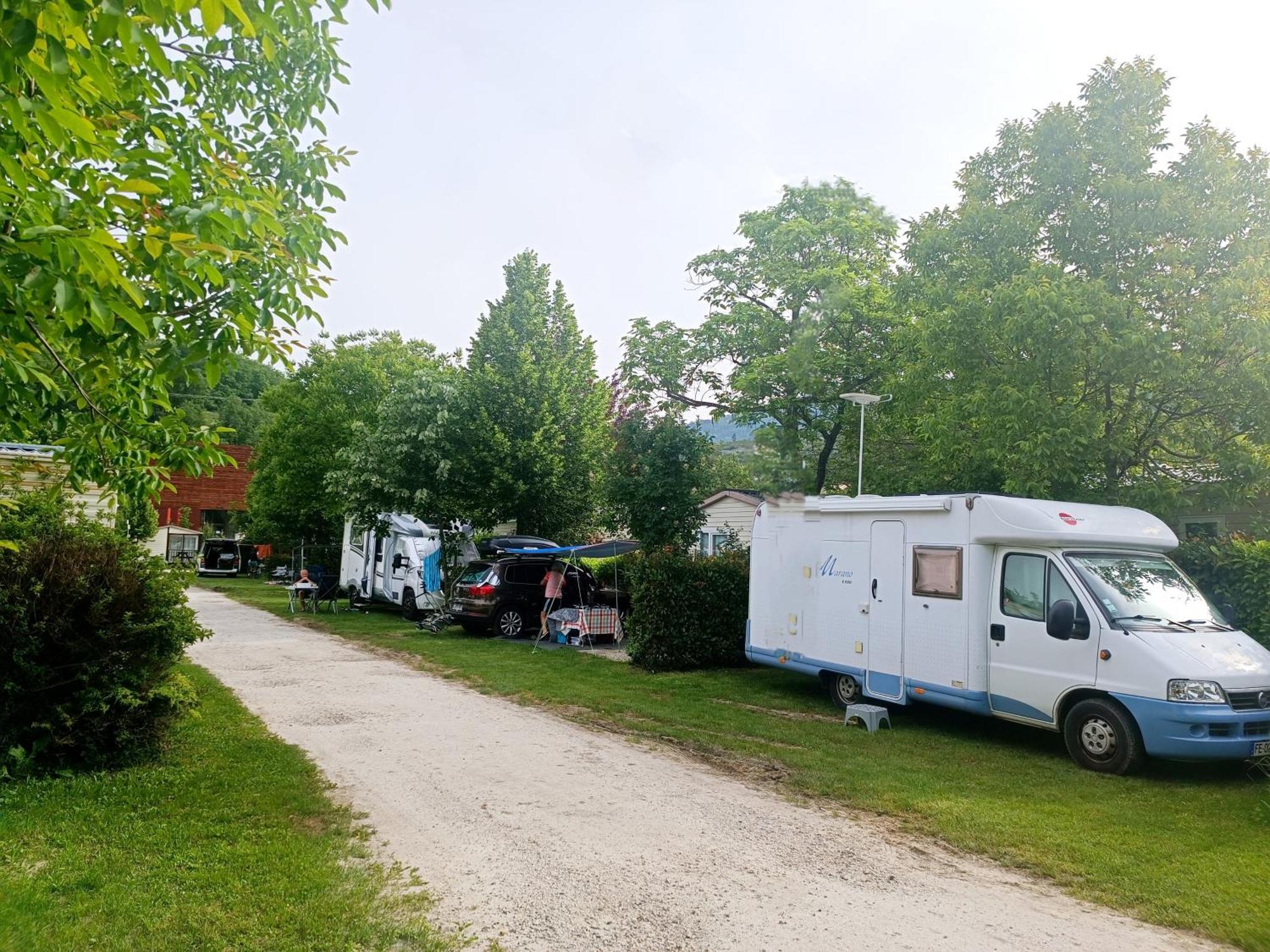 Camping Les Lavandes, カステラーヌ エクステリア 写真